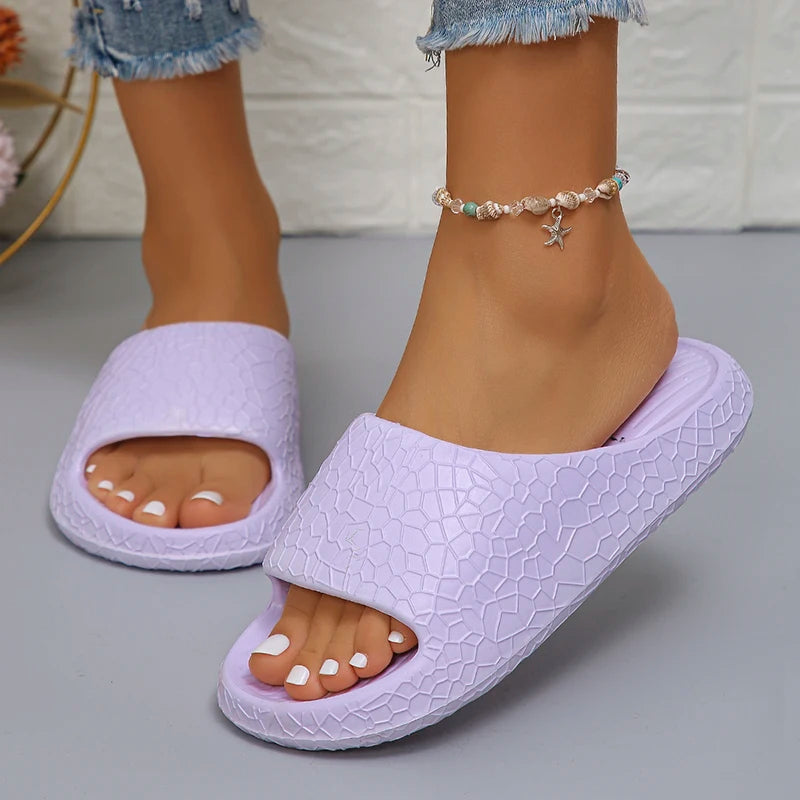 Comfortable Soft Sole Slippers for Women 2024 Summer Home Non-Slip Cloud Slides Woman Candy Color Platform Sandals Beach Shoes